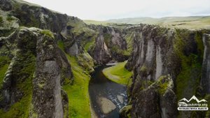 Fjaðrárgljúfur (Fjadrargljufur Canyon), Iceland