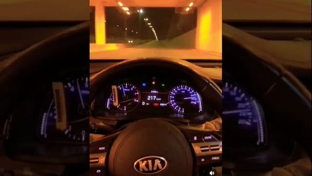 Kia quoris top speed 201 drive in highway