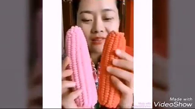 Едят замороженный шоколад и лёд желе/Eating chocolate jelly and ice/ASMR TOPIK. ... смотреть онлайн