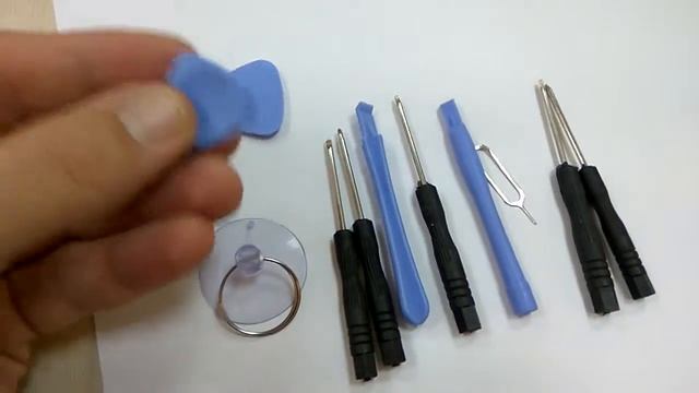 Комплект отвёрток для iPhone 6 смотреть онлайн