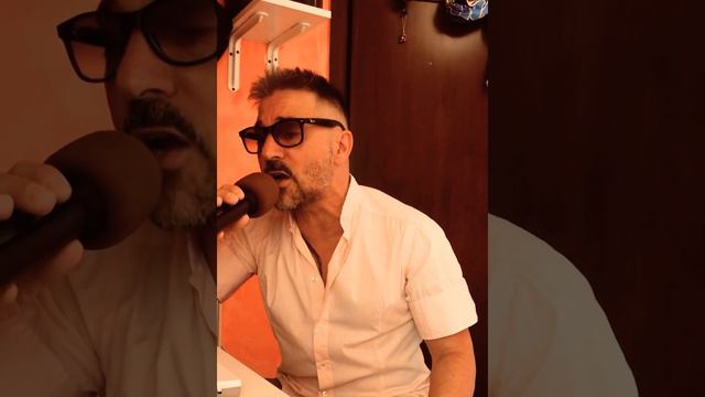 Viceversa - Francesco Gabbani videoclip Riccardo Scamarcio