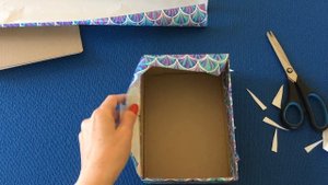 Из обычного картона сделала красивый декор для дома. Поделки из картонных коробок.