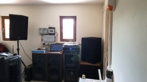 Crown XLS 1500 + JBL JRX 218S + JBL JRX 215 TOP.