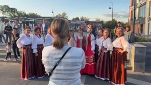 Поющий балкон в Истре полностью оправдывает свое название!