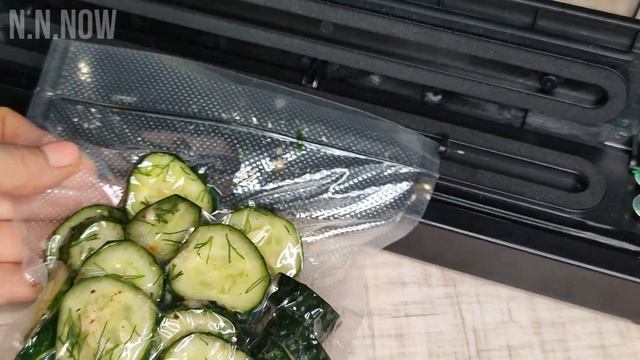 Малосольные огурцы на зиму в вакуумной упаковке. ✧ Salted cucumbers for the winter ✧ SUBTITLES