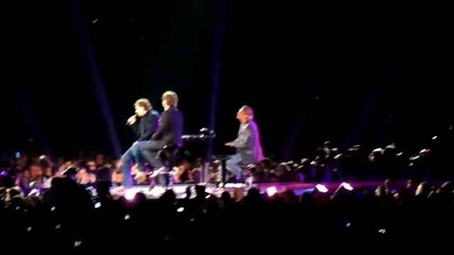 Marco Borsato & Friends 201009 Geldredome - Marco Borsato Ft Guus Meeuwis - Dochters HD смотреть онлайн