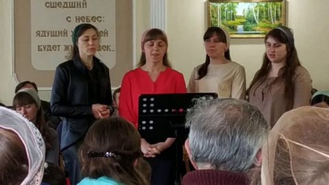 Знают эту песню в мире люди все 10мая 2020г. Церковь ЕХБ Пос.Высокий Молодежь Христианские песни