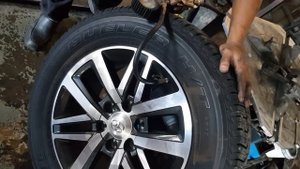 Steelmate TP-05 TPMS Valve Sensor Installation | Toyota Hilux Conquest 4x4 AT 2018