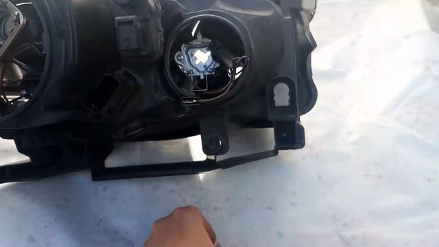 Рено меган 2 лампочки у передній фарі смотреть онлайн