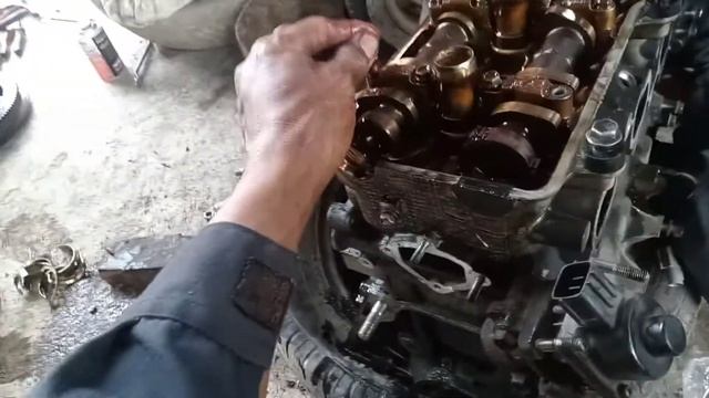 pelepasan baut2 noken as mobil grand Vitara смотреть онлайн