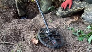 КРЕСТОВОЙ КЛАД МОНЕТ В ЛЕСУ! #metaldetecting #клад #кладмонет