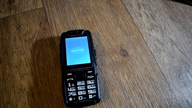 Брутальный кнопочный телефон из Китая Guophone A6