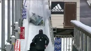 Bobsled - Crash Brazilian Bobsleigh Women during WC Winterberg 2011