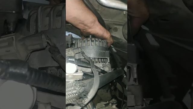 Форд Маверик снятие и установка генератора смотреть онлайн