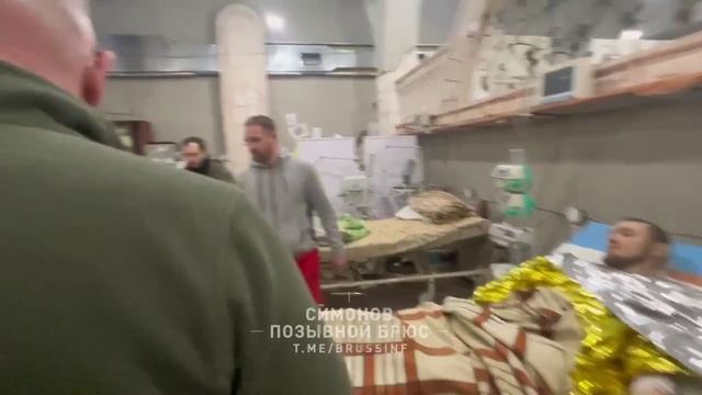 ? ???Сегодня мы с Евгением Пригожиным заехали в полевой госпиталь ЧВК «Вагнер».mp4 смотреть онлайн