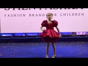 Лиза открывает показ дома детской моды Стильняшка Мультимир 01.06.2018