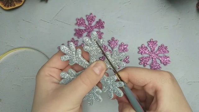 СКАЗОЧНАЯ корона СНЕЖИНКИ своими руками ?❄ Из глиттерного фоамирана DIY