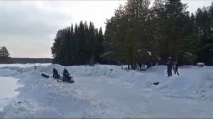 Гонки на мотособаках и мотоциклах Сыктывкар мототрасса Алёшино