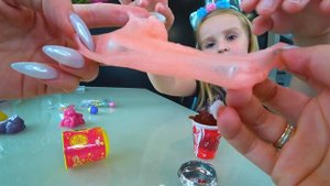 SUPER КСЮ делает слайм! Открываем новую коллекцию слаймов! 0+