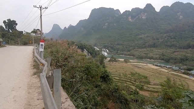 Водопад Бан-Джок и пещера Тигров смотреть онлайн