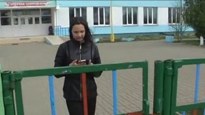 вынь наушники на дороге