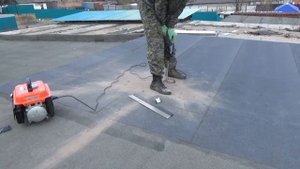 Монтаж вентиляционной трубы в гараже