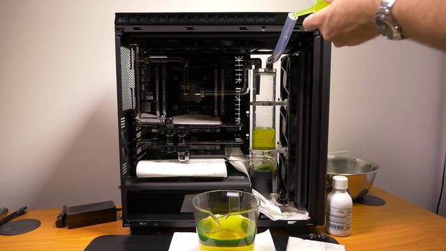 SC Build #21: H440 Liquid Cooling: Part 4 смотреть онлайн