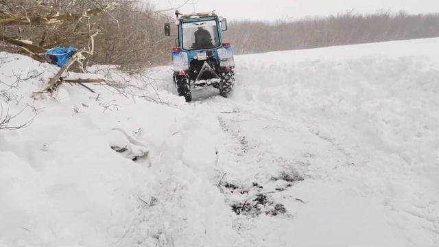 Санёк, на МТЗ 82 с отвалом клин!!! Зима 2022!!!! смотреть онлайн