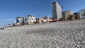 Пасха.Пляж Батуми 2020 . Иммигранты в Батуми.