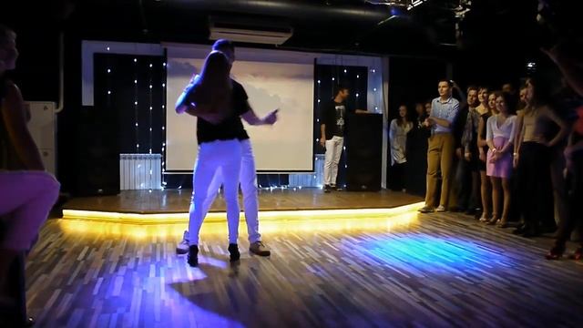 Bachata sensual. Антон Лужняк и Анна Желтова (д.р. Baila Bachata Perm') смотреть онлайн