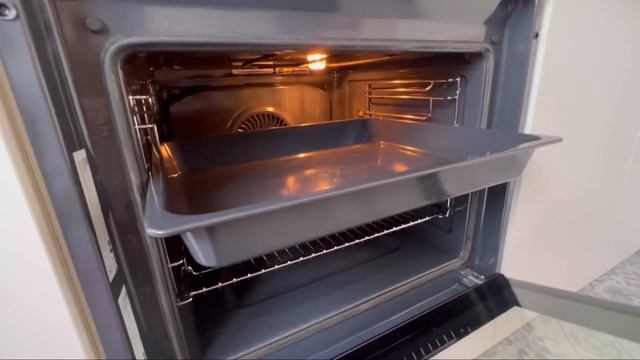 Духовой шкаф BEKO BBIS143N0B
