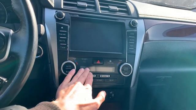 Toyota Camry обзор скрипов в салоне смотреть онлайн