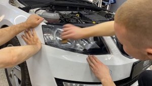 Полировка и бронирование фар Шкода Октавия А7