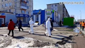 В Костанае на улицах раздавали маски