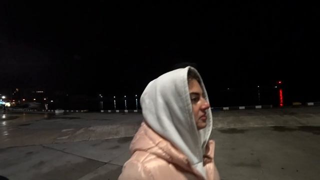 Вечерняя Ялта в 2021 году. Выбираем где покушать в Ялте. смотреть онлайн
