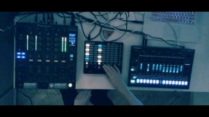 Flash Solo - Evening Techno Workout 02 (Roland TR-8, Ableton Live, Akai APC mini)