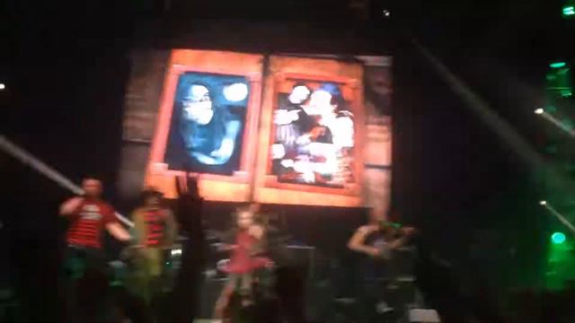 От женщин кругом голова смотреть онлайн