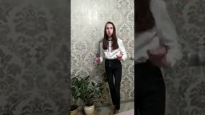 Кузьмина Арина (6 В класс) читает стихотворение Габдуллы Тукая "Театр"