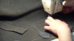 Как изготовить обтачные петли в женском пальто.