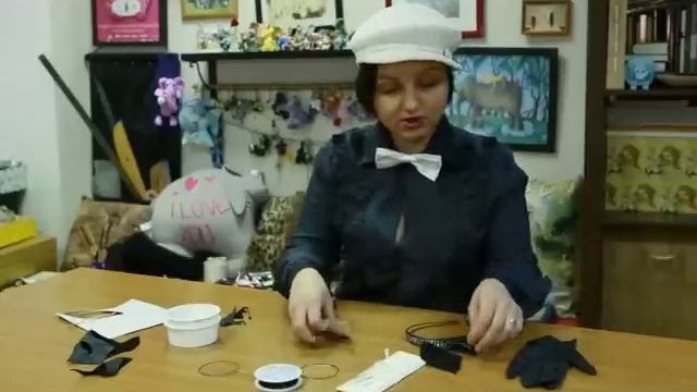 Ободок с ушками своими руками.