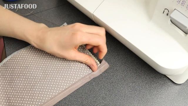 DIY Cosmetic Bag Tutorial - How to Make Zipper Bag - Small Makeup Bag смотреть онлайн