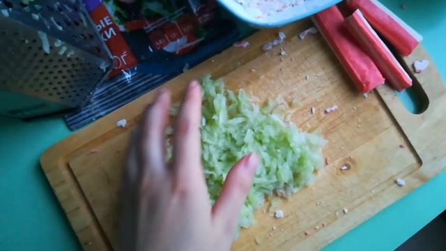 САМЫЙ ВКУСНЫЙ САЛАТ С КРАБОВЫМИ ПАЛОЧКАМИ ? / НЕЖНЫЙ САЛАТ ? / ВКУСНЕЙШИЙ САЛАТ ? / 4 ингредиента!