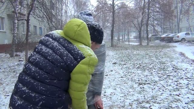 ЧТО БУДЕТ, ЕСЛИ ОБМОТАТЬ ЧЕЛОВЕКА В ПОЛИЭТИЛЕНОВУЮ ПЛЕНКУ