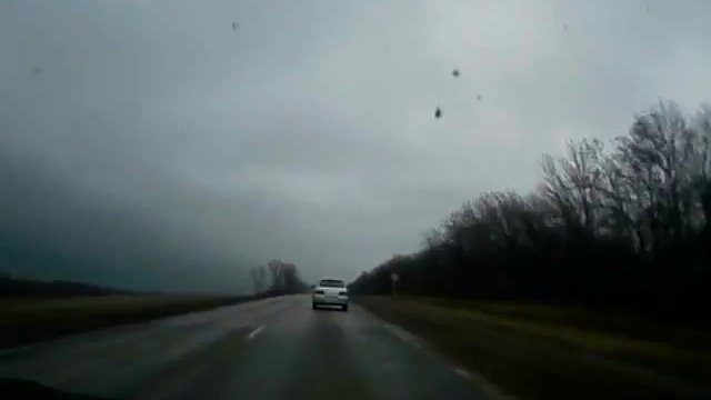 Повезло сразу трем автомобилистам… 