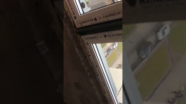 Гидроизоляция балкона . Замена холодного остекления на тёплое.