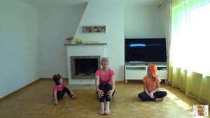 Веселая ЗАРЯДКА для ДЕТЕЙ и лесных ЗВЕРЕЙ. Волшебное ПРЕВРАЩЕНИЕ. Видео для детей