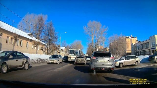 Авария на Строителей улице. Йошкар-Ола смотреть онлайн