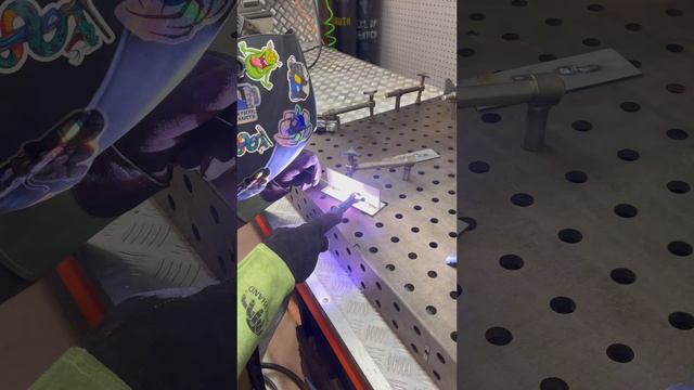 Сварной шов американка/бабочка аппаратом ПТК HANKER MULTIWAVE TIG смотреть онлайн