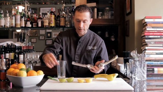 How to Juice Citrus for Cocktails - DrinkSkool Bar Techniques