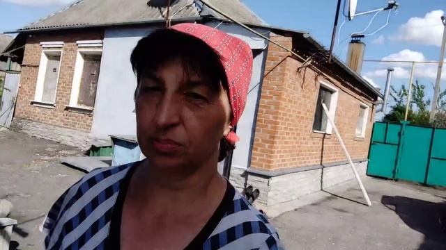 На участке у сестры/Выкрасить и выбросить.../Наработалась смотреть онлайн